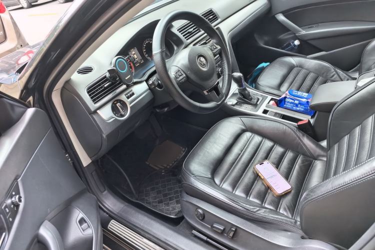 Used Volkswagen Passat 2013 1.8TSI DSG Prestige Edition Driver Seat