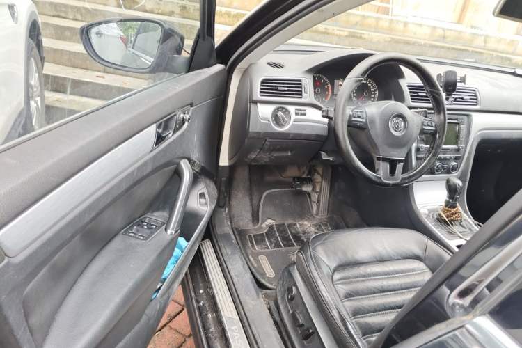 Used Volkswagen Passat 2013 1.8TSI DSG Prestige Edition Driver Seat