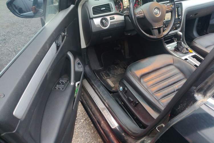Used Volkswagen Passat 2013 2.0 TSI DSG Prestige Edition Driver Seat