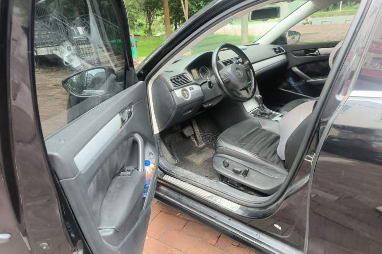 Used Volkswagen Passat 2013 1.8TSI DSG Ultimate Edition Driver Seat