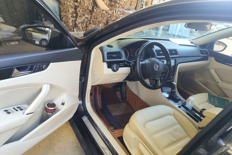 Used Volkswagen Passat 2013 1.8TSI DSG Prestige Edition Driver Seat