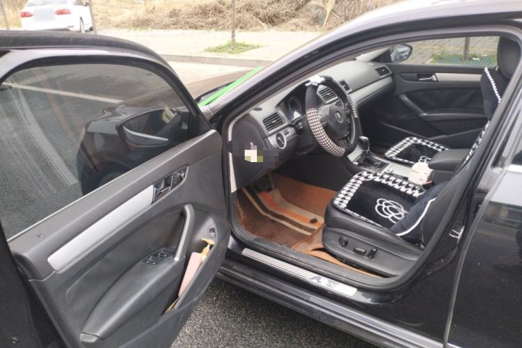 Used Volkswagen Passat 2013 1.8TSI DSG Prestige Edition Driver Seat