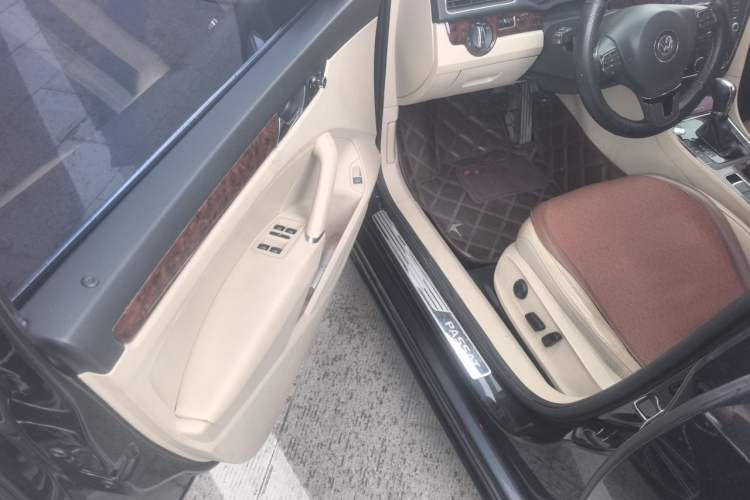 Used Volkswagen Passat 2013 2.0 TSI DSG Prestige Edition Driver Seat