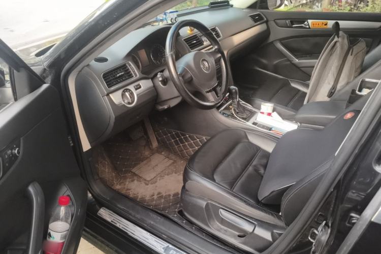 Used Volkswagen Passat 2013 1.8TSI DSG Prestige Edition Driver Seat