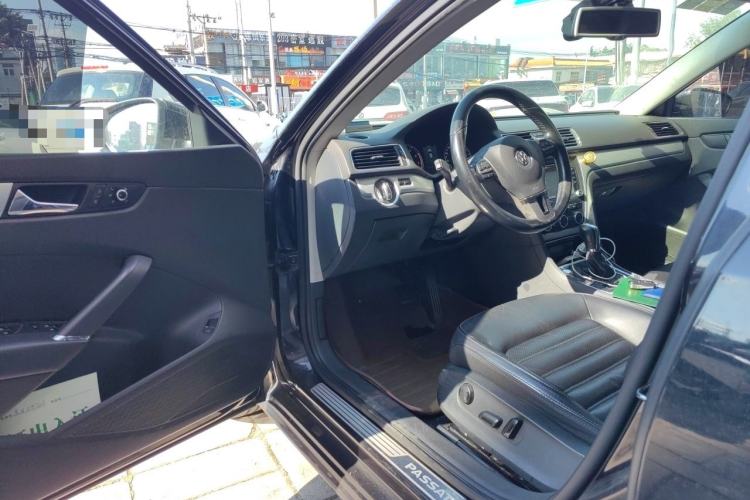 Used Volkswagen Passat 2013 2.0 TSI DSG Prestige Edition Driver Seat