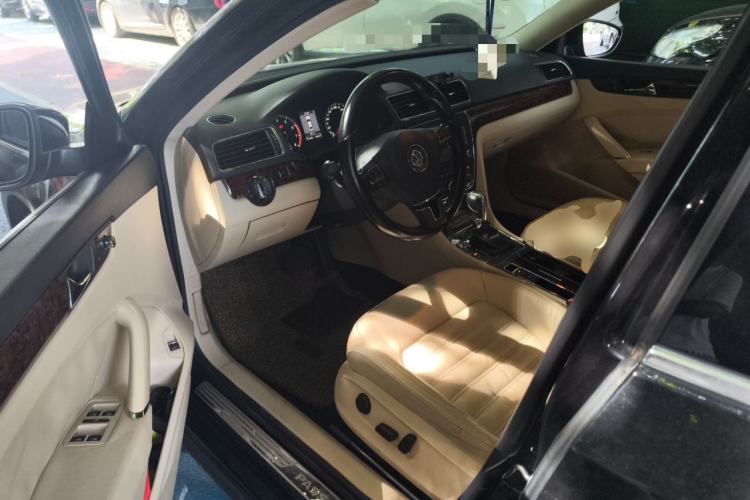 Used Volkswagen Passat 2013 1.8TSI DSG Prestige Edition Driver Seat