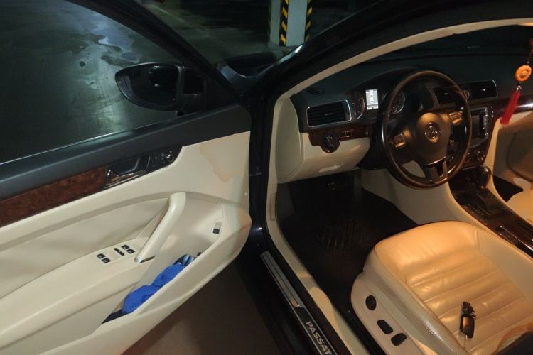 Used Volkswagen Passat 2013 1.8TSI DSG Prestige Edition Driver Seat