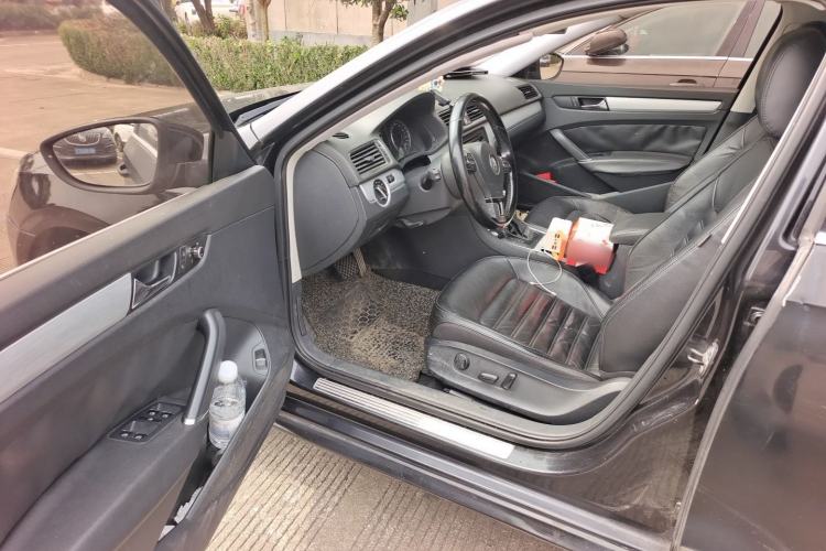Used Volkswagen Passat 2013 1.8TSI DSG Ultimate Edition Driver Seat