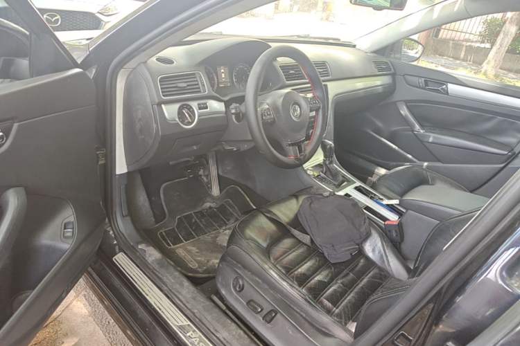 Used Volkswagen Passat 2013 1.8TSI DSG Prestige Edition Driver Seat