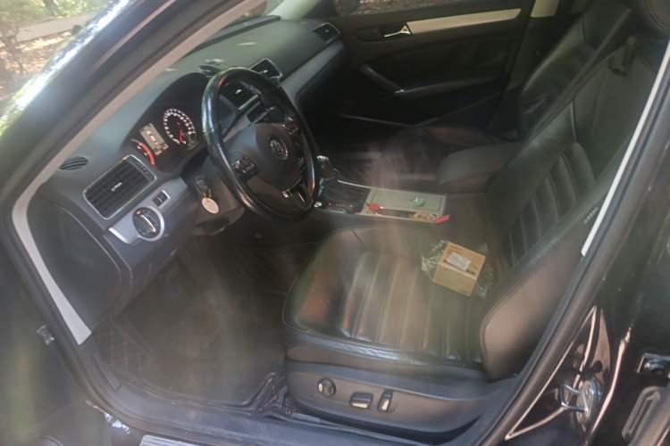 Used Volkswagen Passat 2013 1.8TSI DSG Prestige Edition Driver Seat