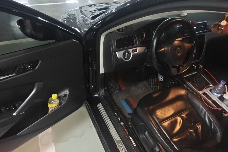 Used Volkswagen Passat 2013 1.8TSI DSG Prestige Edition Driver Seat