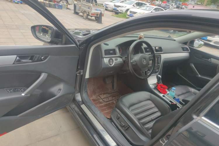 Used Volkswagen Passat 2013 1.8TSI DSG Prestige Edition Driver Seat