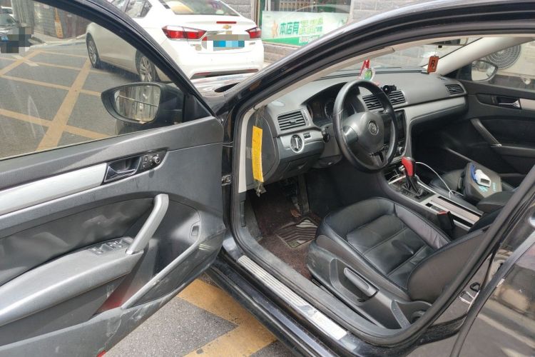 Used Volkswagen Passat 2013 1.8TSI DSG Prestige Edition Driver Seat