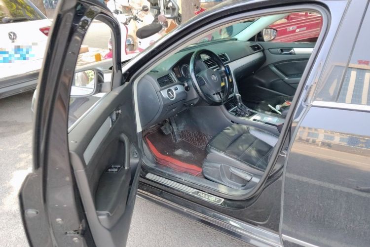 Used Volkswagen Passat 2013 1.8TSI DSG Prestige Edition Driver Seat