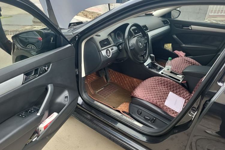 Used Volkswagen Passat 2013 1.8TSI DSG Prestige Edition Driver Seat
