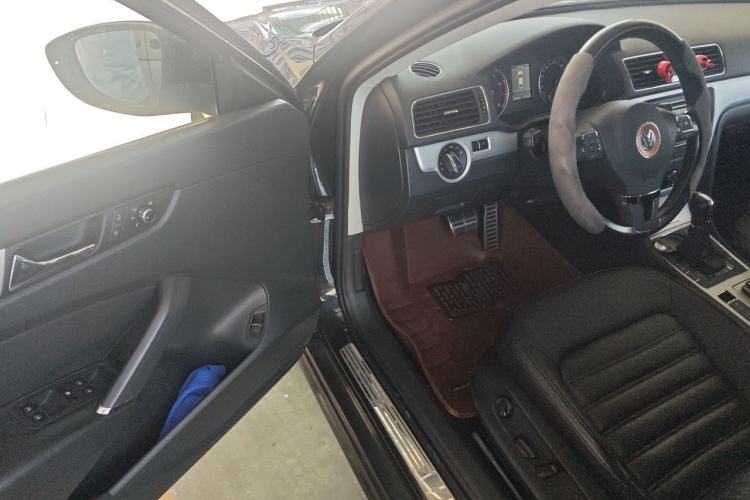 Used Volkswagen Passat 2013 2.0 TSI DSG Prestige Edition Driver Seat