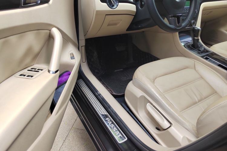 Used Volkswagen Passat 2013 1.8TSI DSG Government Procurement Edition Driver Seat