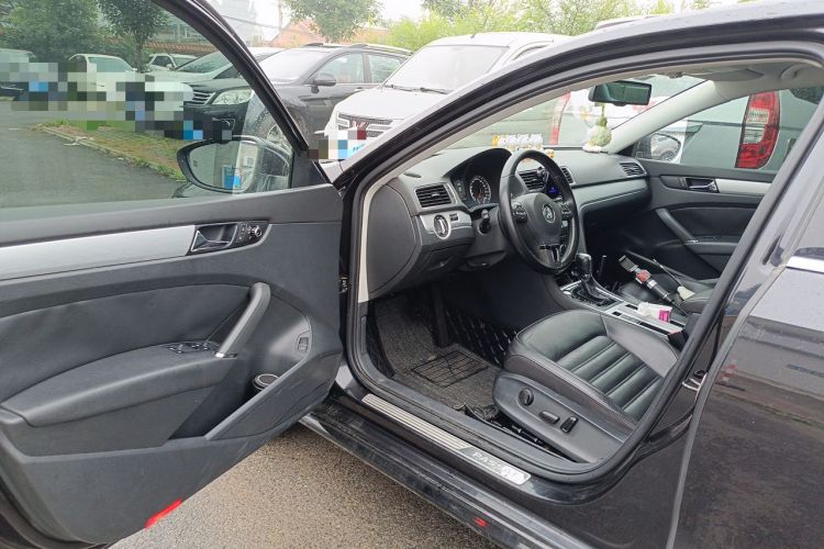 Used Volkswagen Passat 2013 2.0 TSI DSG Prestige Edition Driver Seat
