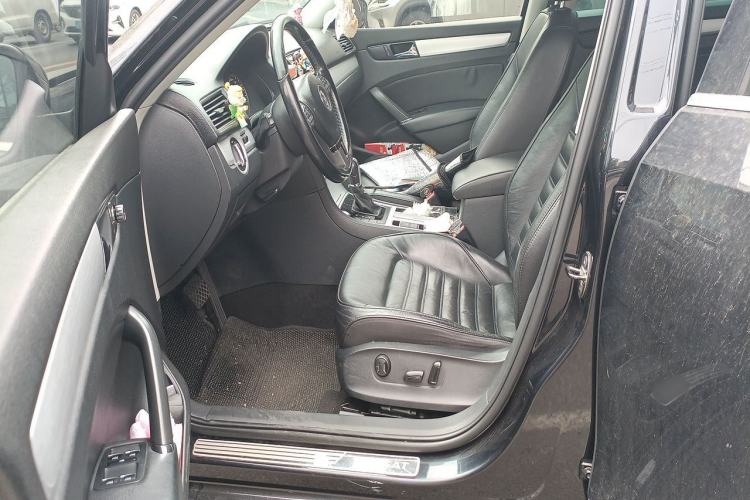 Used Volkswagen Passat 2013 1.8TSI DSG Prestige Edition Driver Seat