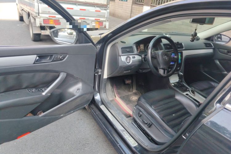 Used Volkswagen Passat 2013 2.0 TSI DSG Prestige Edition Driver Seat