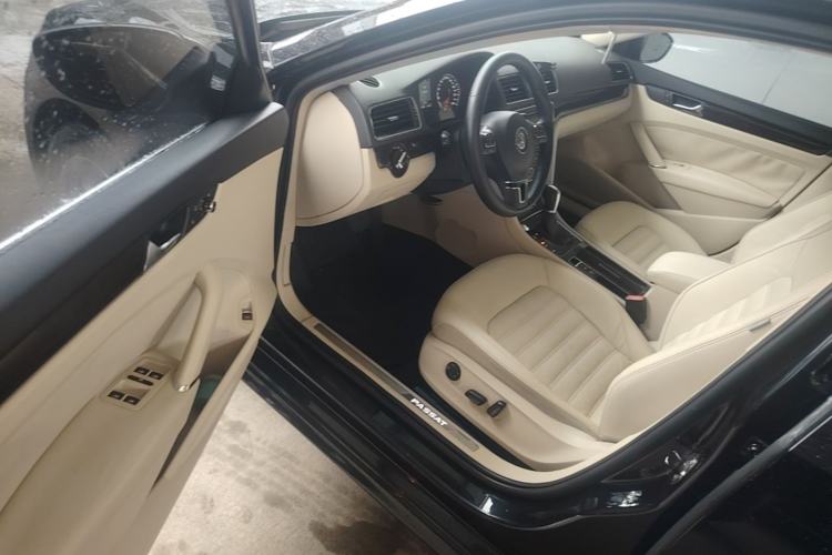 Used Volkswagen Passat 2013 1.8TSI DSG Prestige Edition Driver Seat