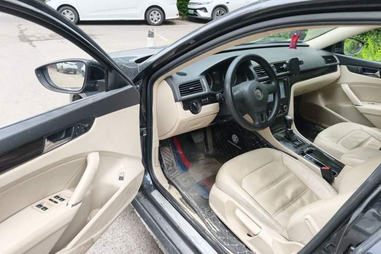 Used Volkswagen Passat 2013 1.8TSI DSG Government Procurement Edition Driver Seat