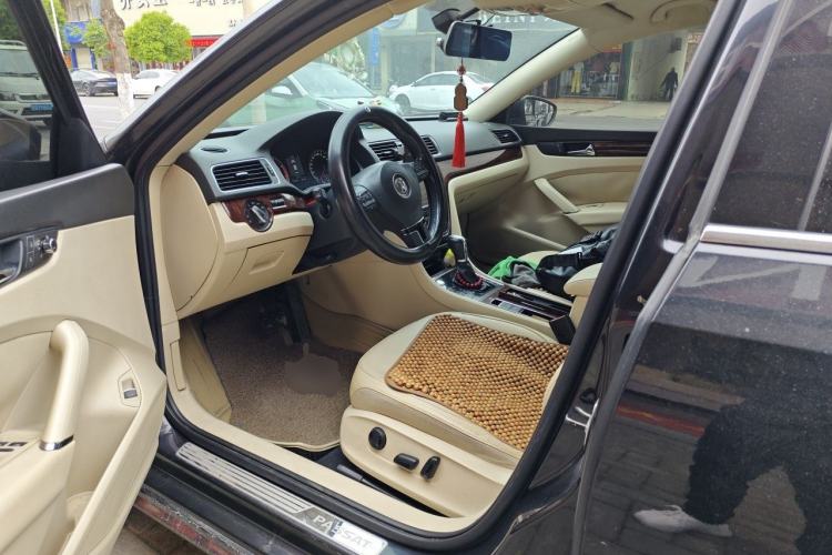 Used Volkswagen Passat 2013 1.8TSI DSG Prestige Edition Driver Seat