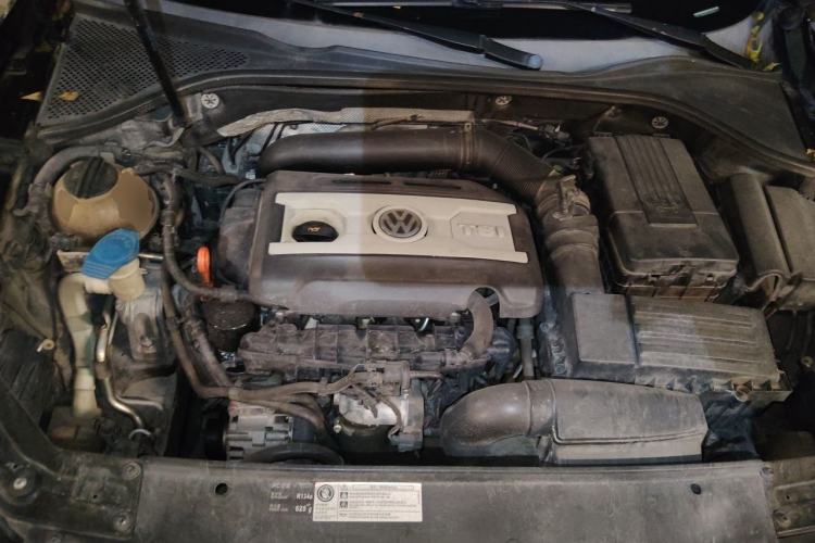 Used Volkswagen Passat 2013 1.8TSI DSG Prestige Edition Engine Bay