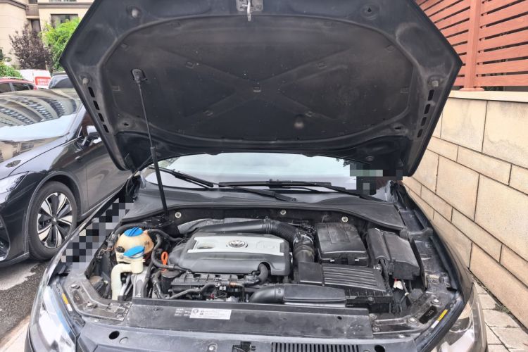 Used Volkswagen Passat 2013 1.8TSI DSG Prestige Edition Engine Bay