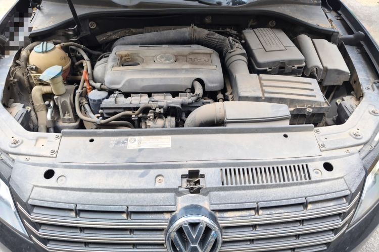 Used Volkswagen Passat 2013 1.8TSI DSG Prestige Edition Engine Bay