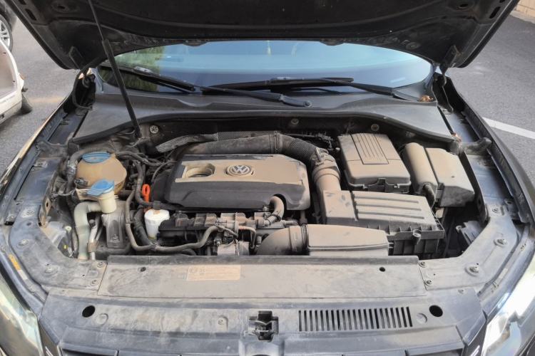 Used Volkswagen Passat 2013 1.8TSI DSG Prestige Edition Engine Bay