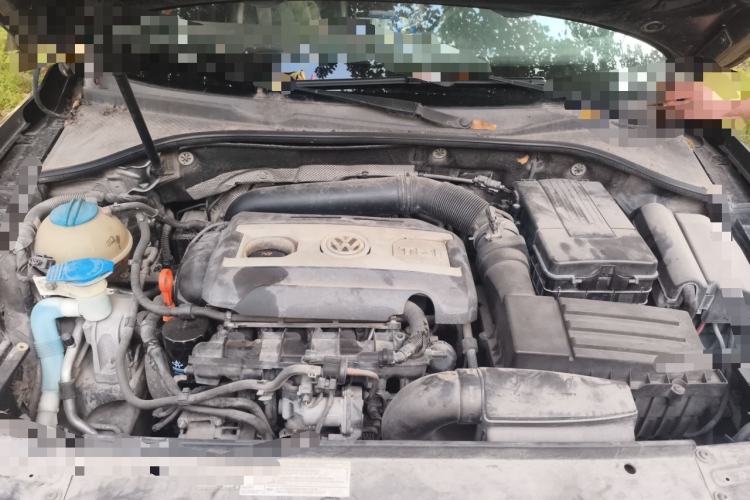 Used Volkswagen Passat 2013 1.8TSI DSG Prestige Edition Engine Bay