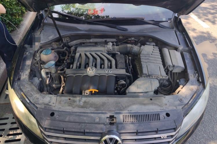 Used Volkswagen Passat 2013 3.0L V6 DSG Flagship Edition Engine Bay