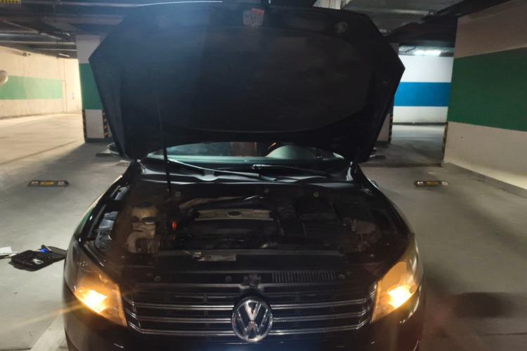 Used Volkswagen Passat 2013 1.8TSI DSG Prestige Edition Engine Bay