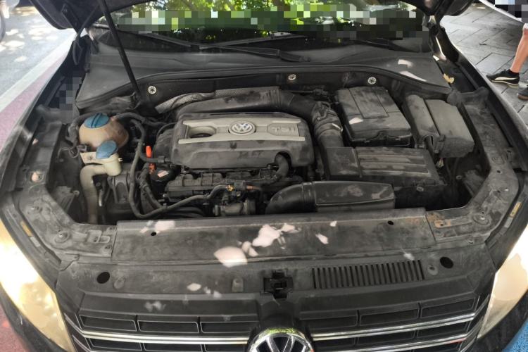 Used Volkswagen Passat 2013 1.8TSI DSG Prestige Edition Engine Bay