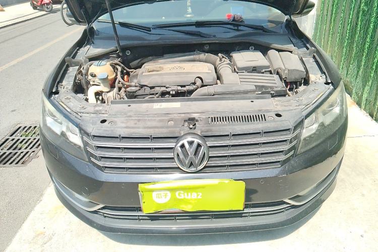 Used Volkswagen Passat 2013 1.8TSI DSG Prestige Edition Engine Bay