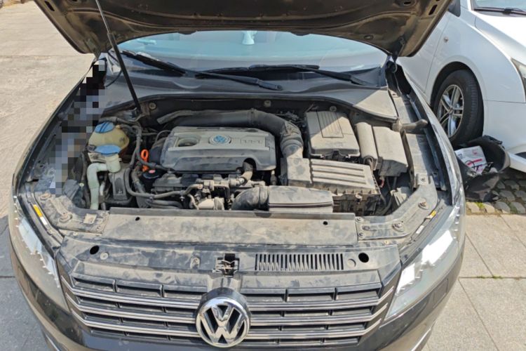 Used Volkswagen Passat 2013 1.8TSI DSG Prestige Edition Engine Bay