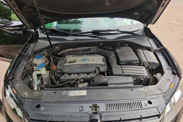 Used Volkswagen Passat 2013 2.0 TSI DSG Prestige Edition Engine Bay