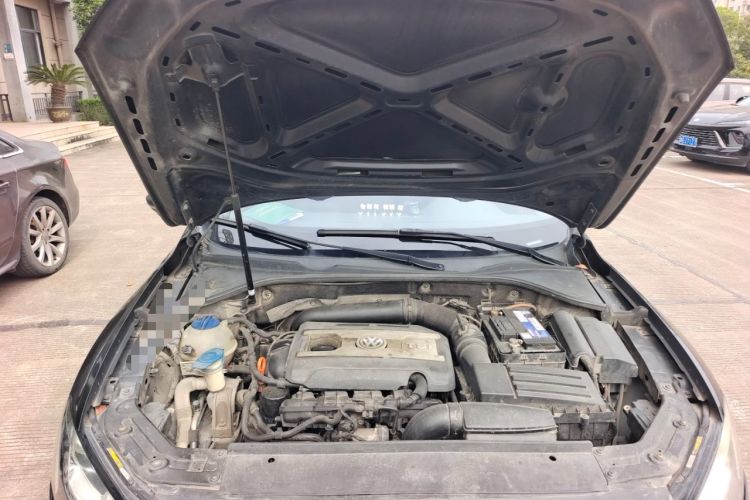 Used Volkswagen Passat 2013 1.8TSI DSG Ultimate Edition Engine Bay