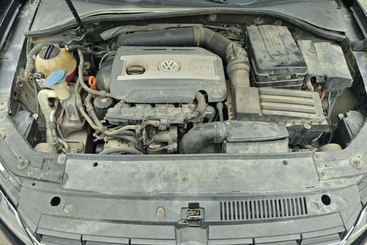 Used Volkswagen Passat 2013 1.8TSI DSG Prestige Edition Engine Bay