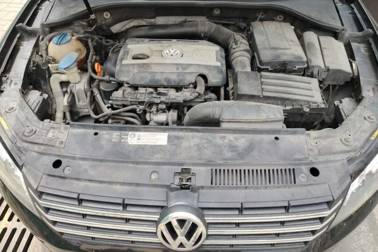Used Volkswagen Passat 2013 2.0 TSI DSG Ultimate Edition Engine Bay
