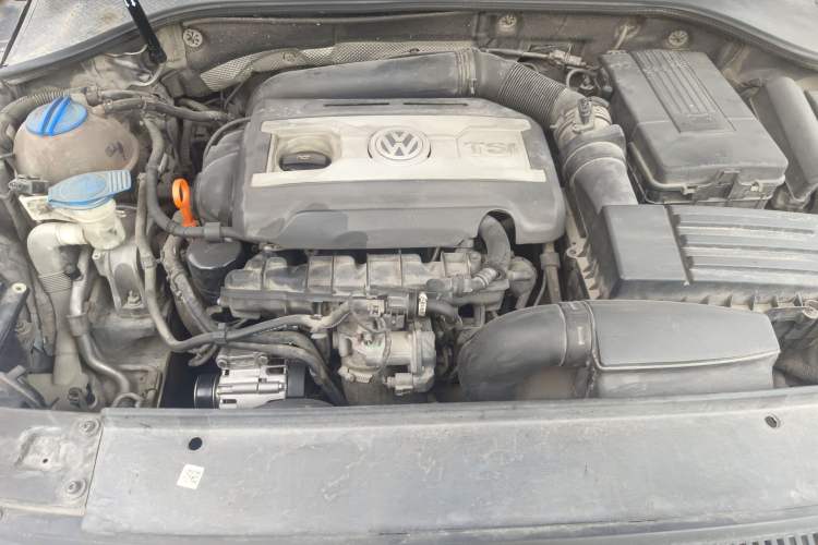 Used Volkswagen Passat 2013 1.8TSI DSG Prestige Edition Engine Bay