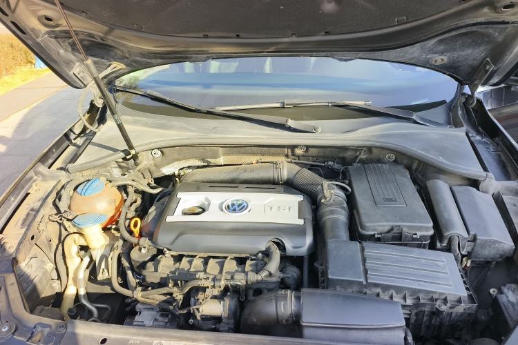 Used Volkswagen Passat 2013 2.0 TSI DSG Ultimate Edition Engine Bay