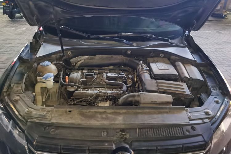 Used Volkswagen Passat 2013 1.8TSI DSG Prestige Edition Engine Bay