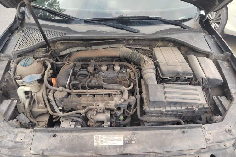 Used Volkswagen Passat 2013 1.8TSI DSG Prestige Edition Engine Bay