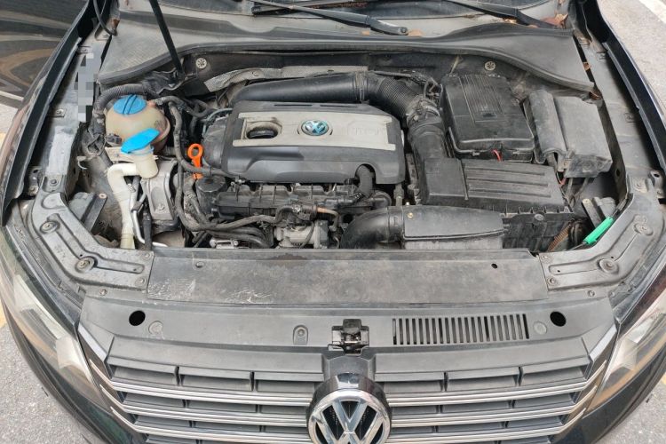 Used Volkswagen Passat 2013 1.8TSI DSG Prestige Edition Engine Bay