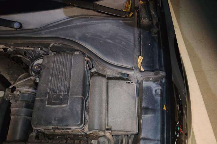 Used Volkswagen Passat 2013 1.8TSI DSG Prestige Edition Engine Bay Left