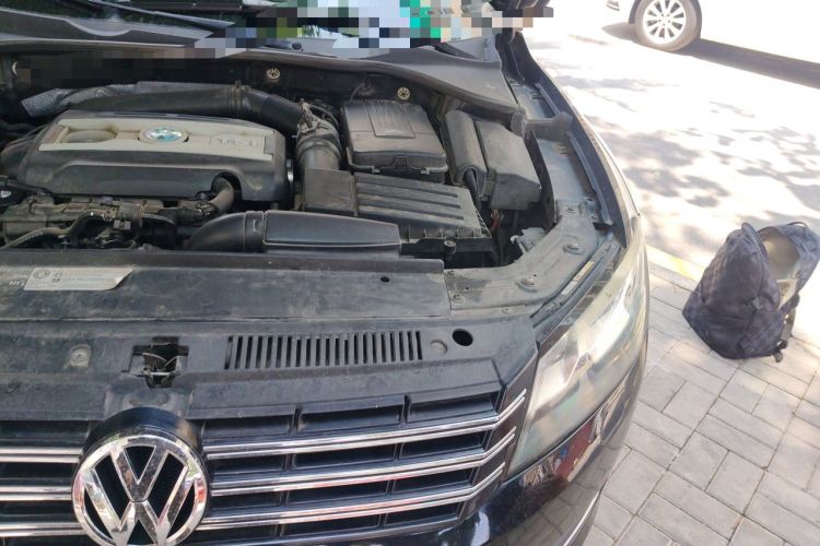 Used Volkswagen Passat 2013 1.8TSI DSG Prestige Edition Engine Bay Left