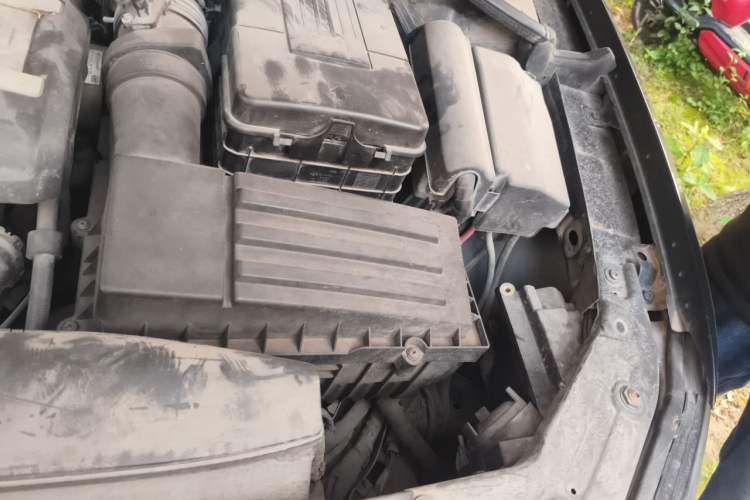 Used Volkswagen Passat 2013 1.8TSI DSG Prestige Edition Engine Bay Left