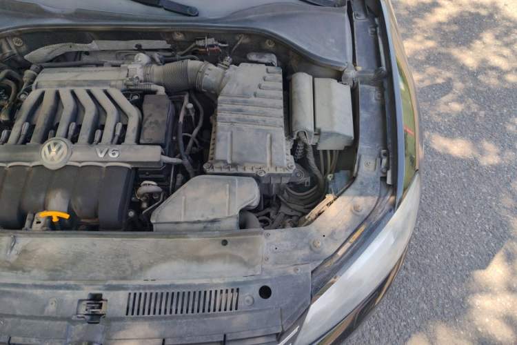 Used Volkswagen Passat 2013 3.0L V6 DSG Flagship Edition Engine Bay Left